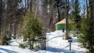 Camping et hébergement d'hiver